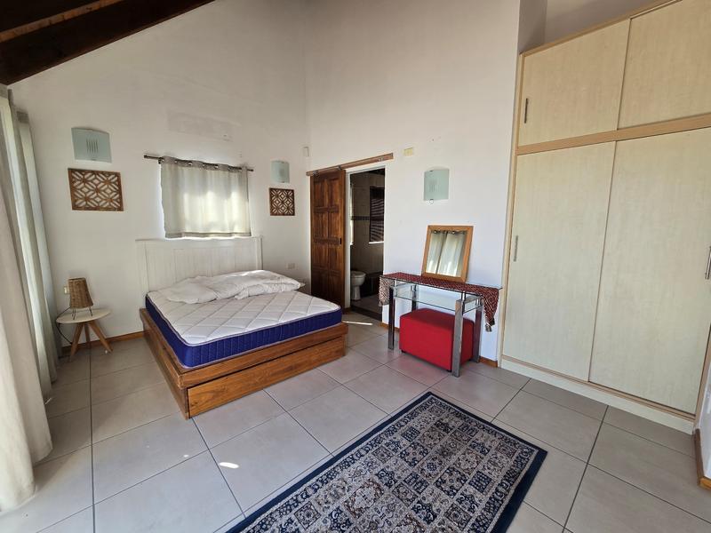 5 Bedroom Property for Sale in Golden Mile Western Cape